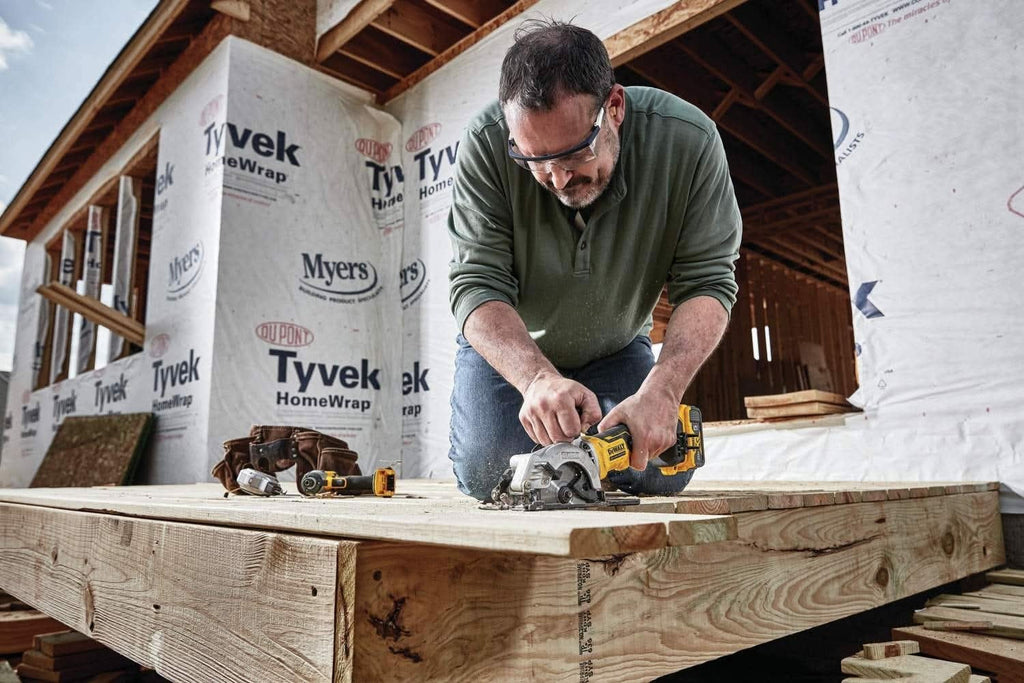 Dewalt DCS571B ATOMIC 20V MAX 4-1/2" Circular Saw, Tool Only