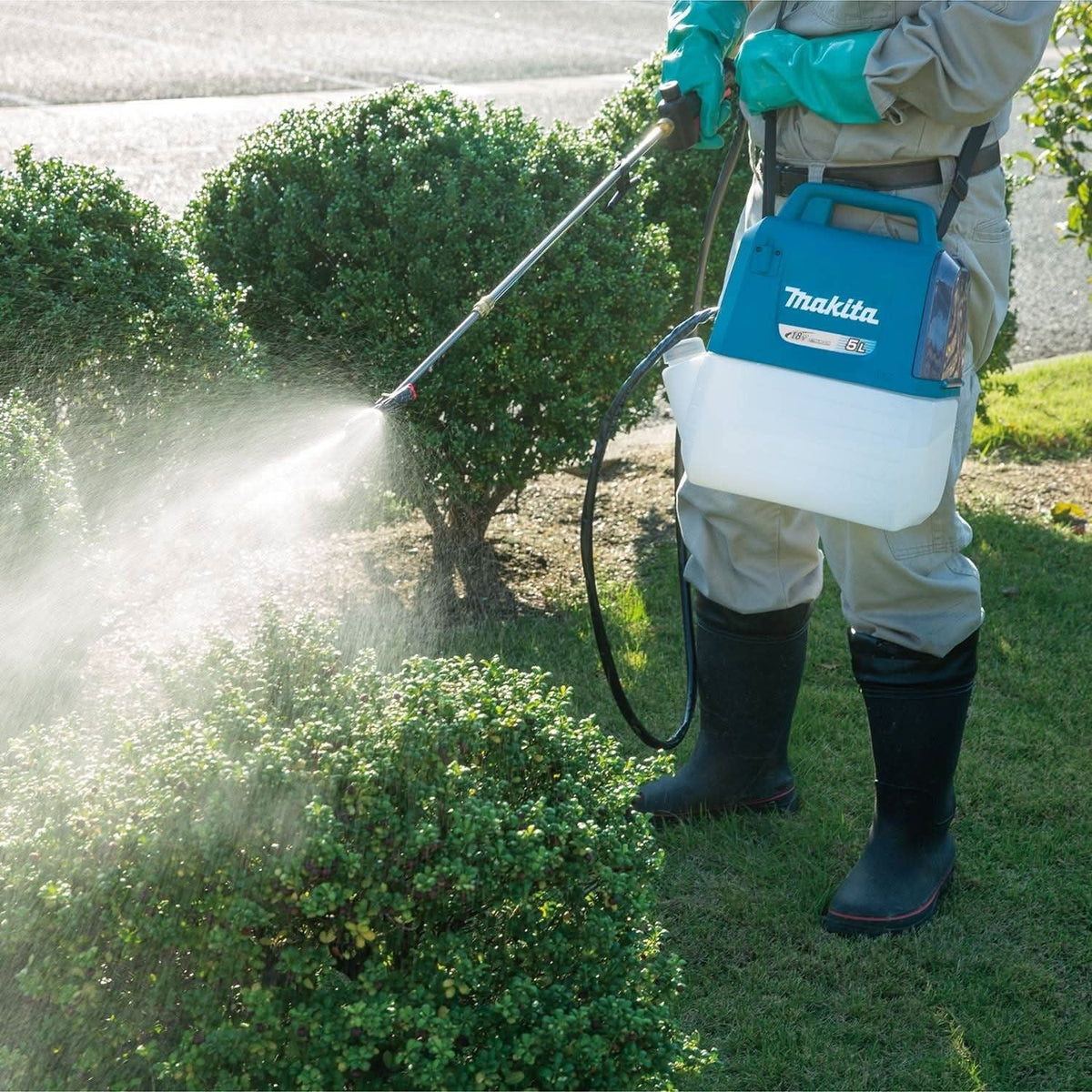 Makita XSU03Z 18V LXT Lithium-Ion Cordless 1.3 Gallon Sprayer, Tool Only (PROMO)
