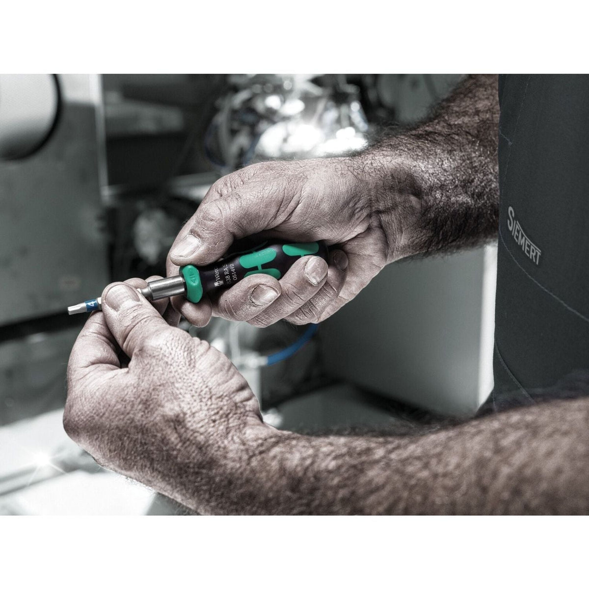 Wera 838 Ra S Bit-Holding Handle With Ratchet Functionality, 1/4-in., 1/4-in.x102-mm.