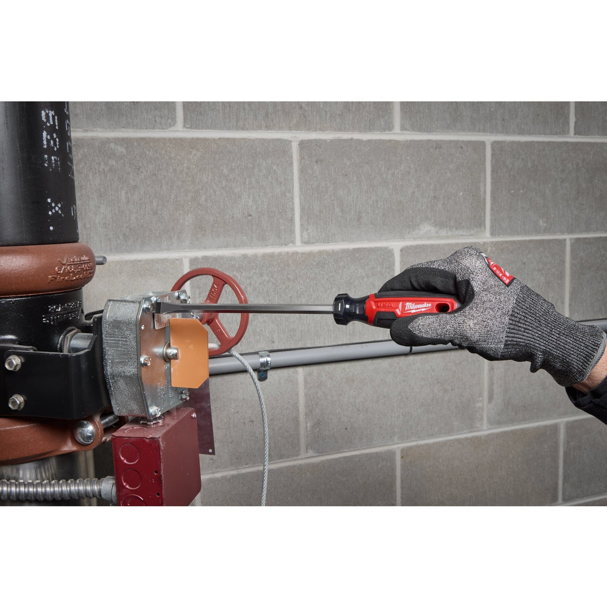 Milwaukee 5/16-in. Slotted 6-in. Cushion Grip Screwdriver (MT207H)