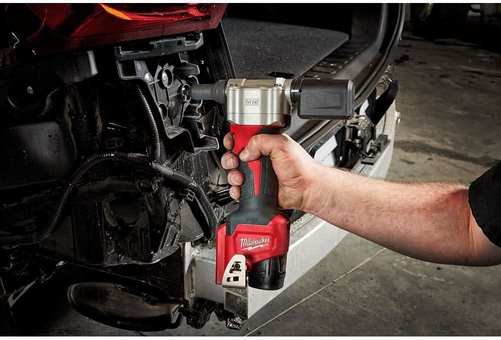 Milwaukee 2550-20 M12 Cordless Pop Rivet Tool, Tool Only