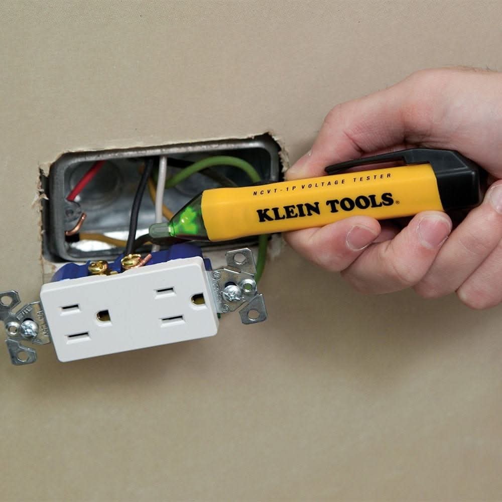Klein NCVT1P Non-Contact Voltage Tester Pen, 50 to 1000V AC