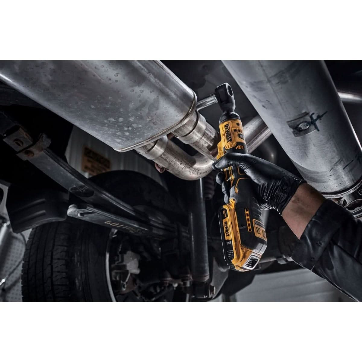DeWALT DCF512B ATOMIC 20V MAX Brushless Cordless 1/2-in. Ratchet, Tool Only