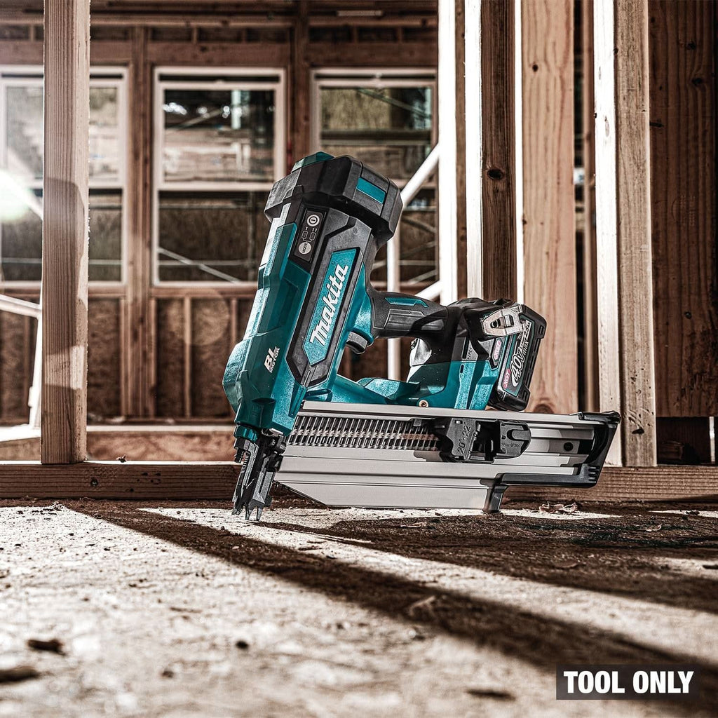 Makita GNB02Z 40V max XGT Brushless 21-Degree Full Round Head 3-1/2-in. Framing Nailer, Tool Only