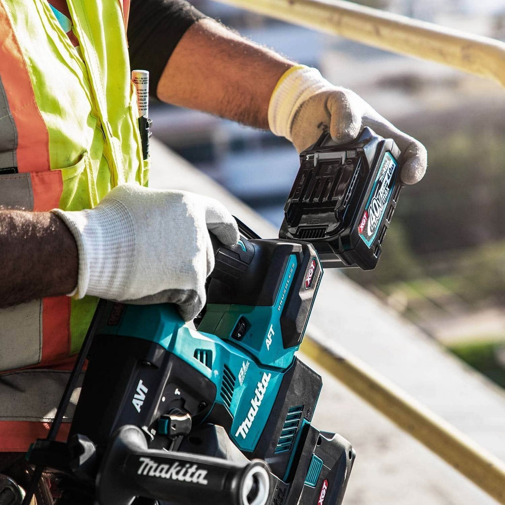 Makita GRH02M1 40V max XGT Brushless Cordless 1-1/8" SDS-PLUS AVT Rotary Hammer Kit, with Interchangeable Chuck, AWS Capable (4.0Ah)