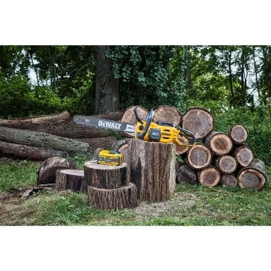 DeWalt DCCS677Z1 60V MAX Brushless 20 in. Chainsaw 15.0Ah Kit