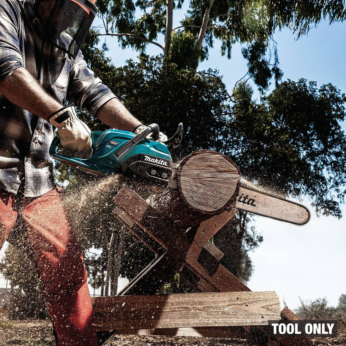 Makita GCU08Z 40V max XGT Brushless 20-in. Chain Saw, Tool Only