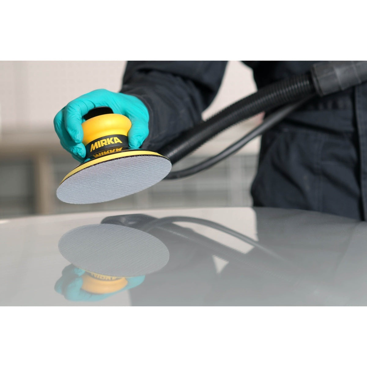 Mirka Autonet 6-in. 120 Grit Grip Net Sanding Disc for Dust-Free Sanding (AE24105012)