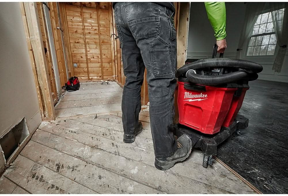 Milwaukee 0923-20 Wet/Dry Vacuum Cart