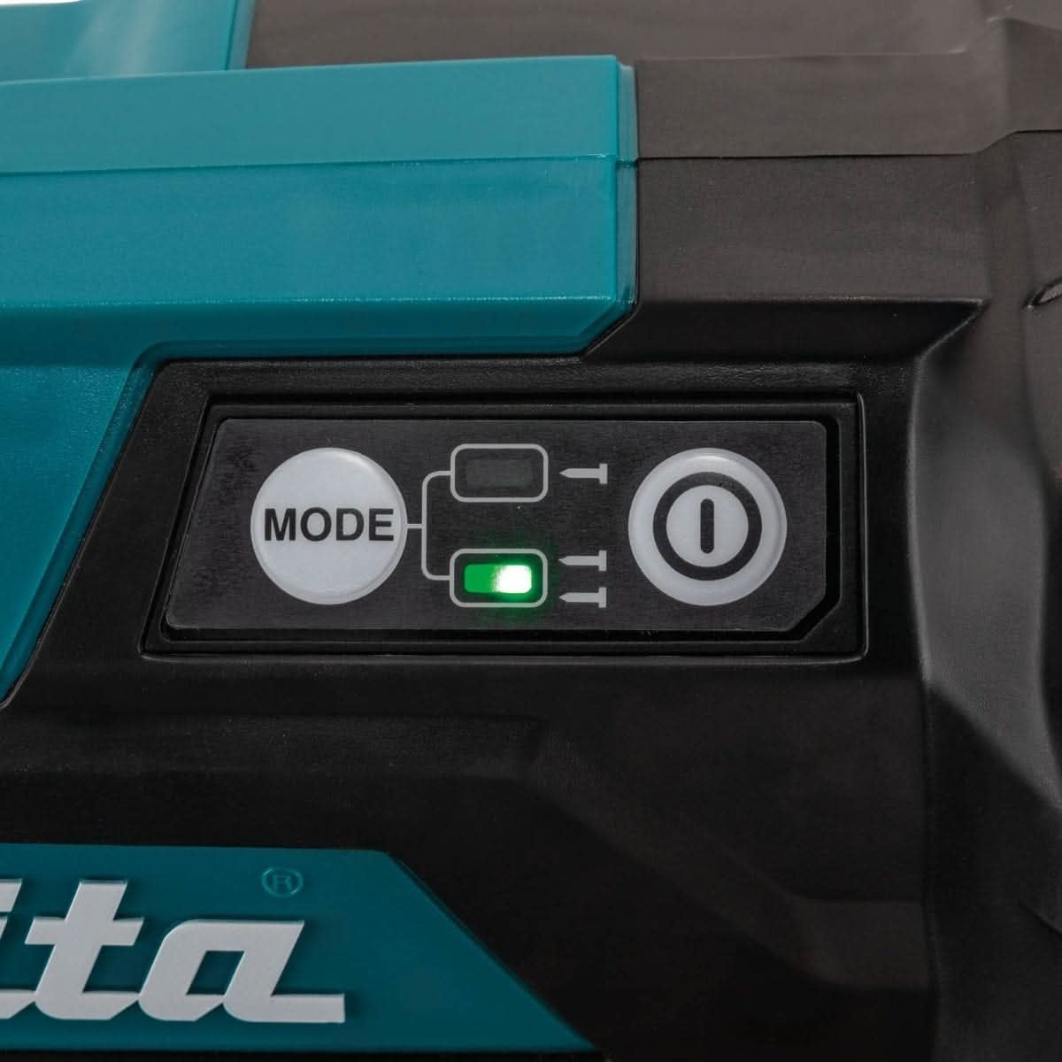 Makita XNB07Z 18V LXT Cordless 30-Degree Clipped Head 3-1/2-in. Framing Nailer w/ (2) 4.0Ah Battery and Charger