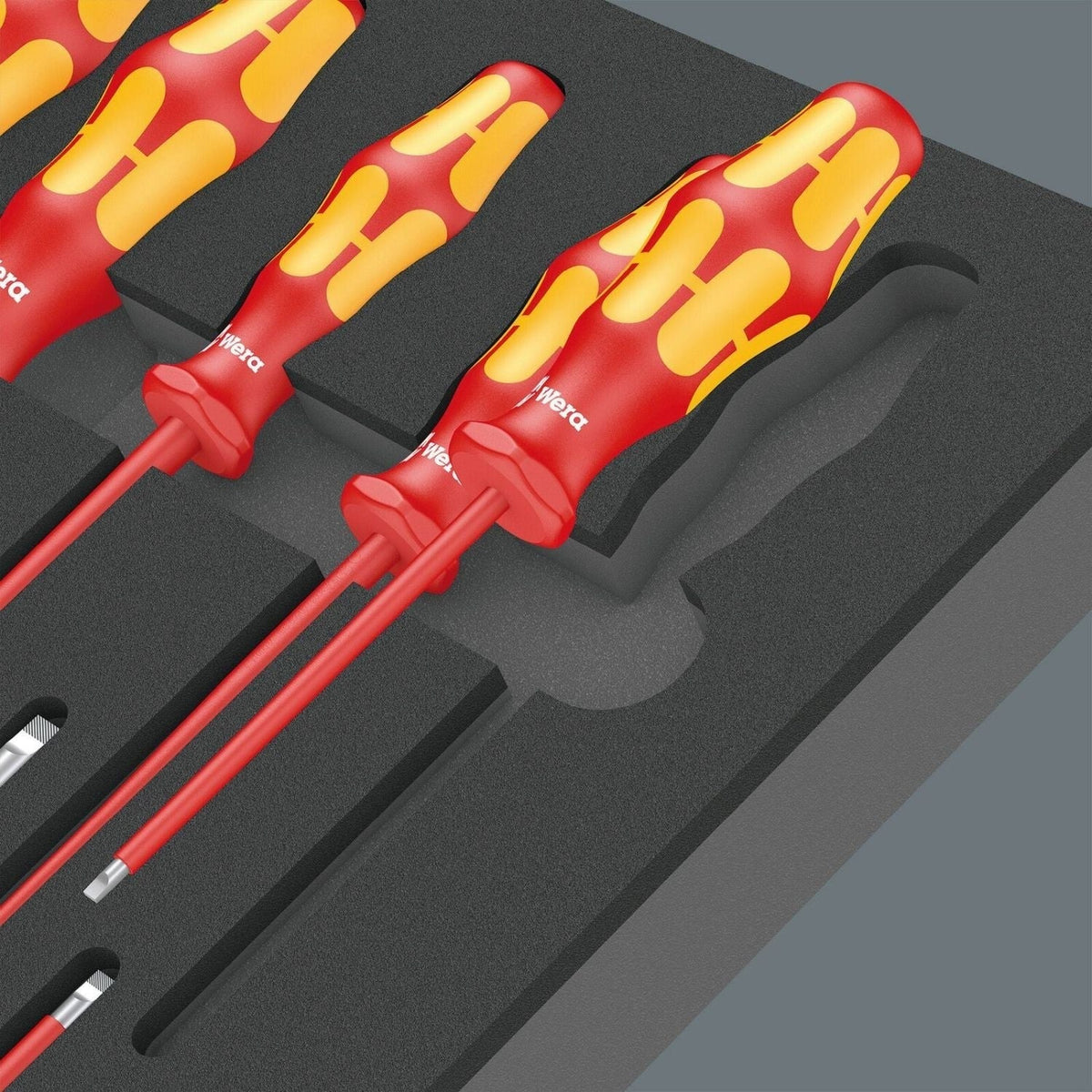 Wera 9711 Foam Insert VDE Screwdriver Set 1, 16-Pieces