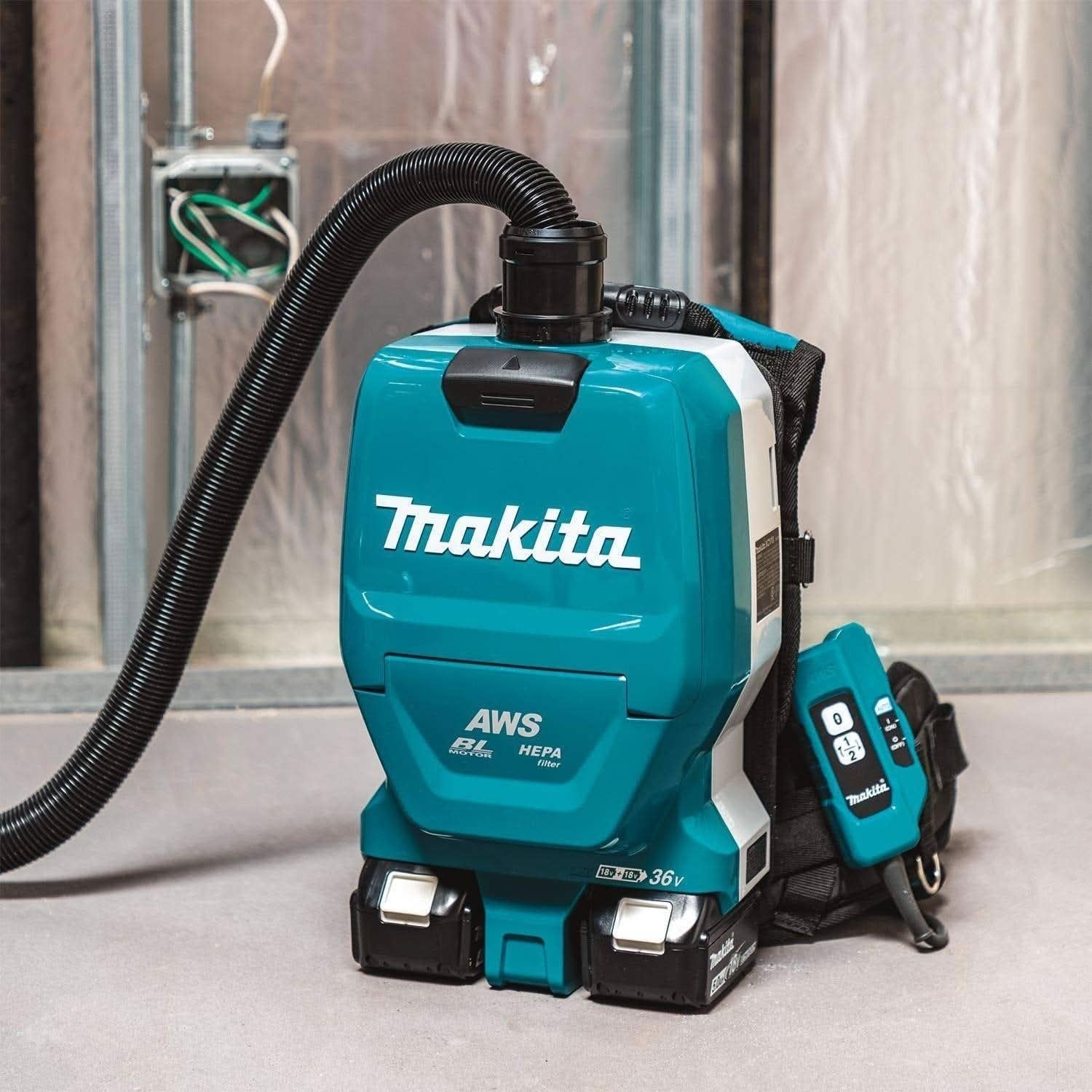 Makita XCV10PTX 36V (18V X2) LXT Brushless 1/2 Gallon HEPA Filter Backpack Dry Dust Extractor Kit, AWS Capable (5.0Ah)
