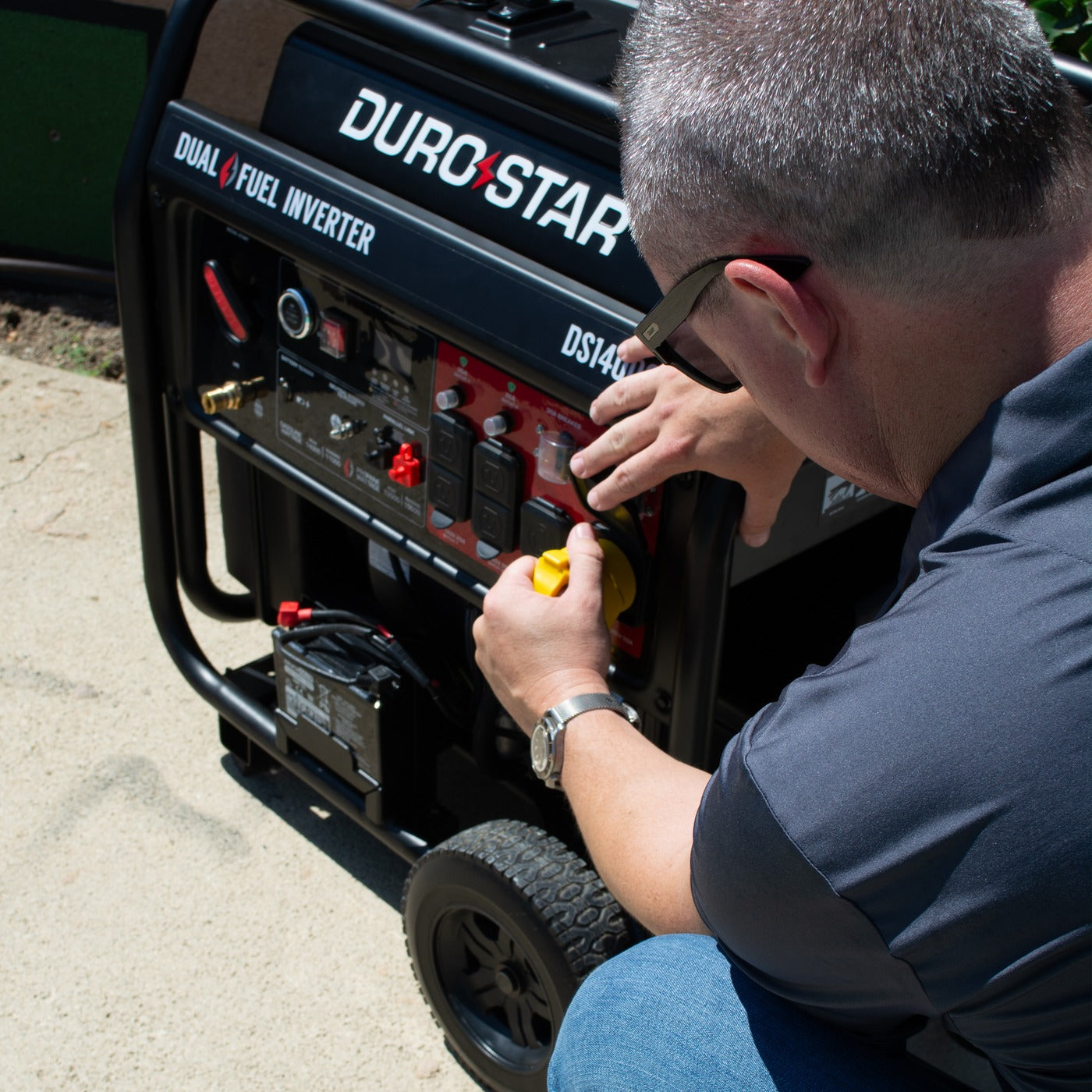 DuroStar DS14000iX 14,000 Watt Dual Fuel Open Frame Digital Inverter Generator