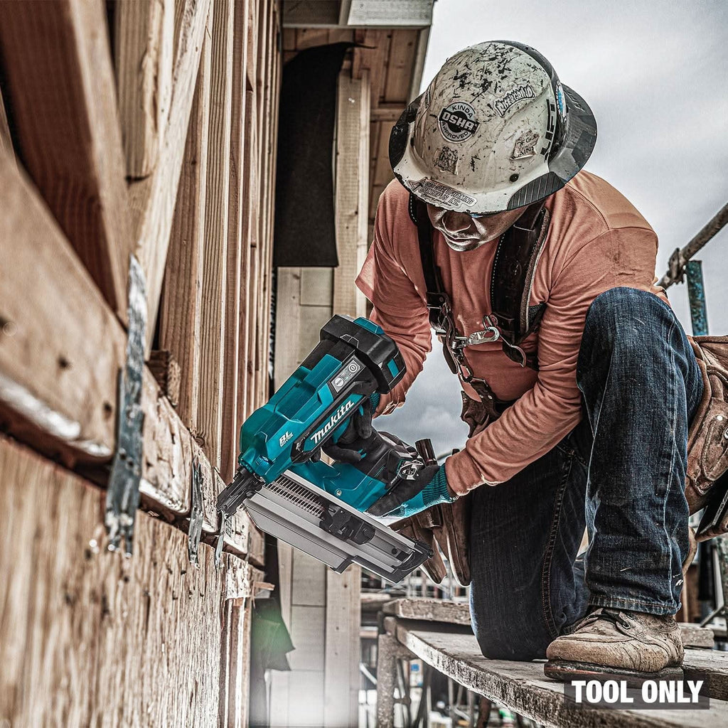 Makita GNB02Z 40V max XGT Brushless 21-Degree Full Round Head 3-1/2-in. Framing Nailer, Tool Only