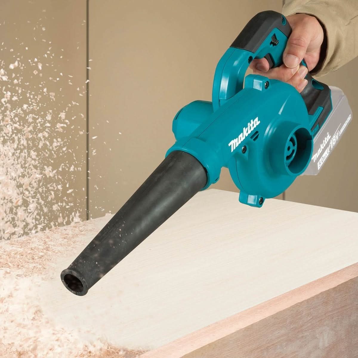 Makita PROMO XBU05Z 18V LXT Lithium-Ion Cordless Blower, Tool Only (PROMO)