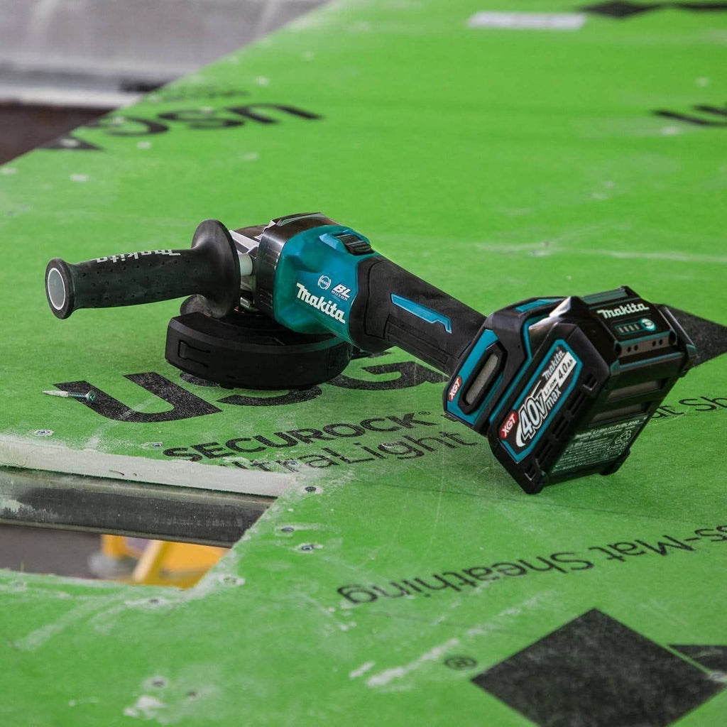 Makita GAG04M1 40V max XGT Brushless Cordless 4-1/2"Â / 5" Angle Grinder Kit, with Electric Brake, AWS Capable (4.0Ah)
