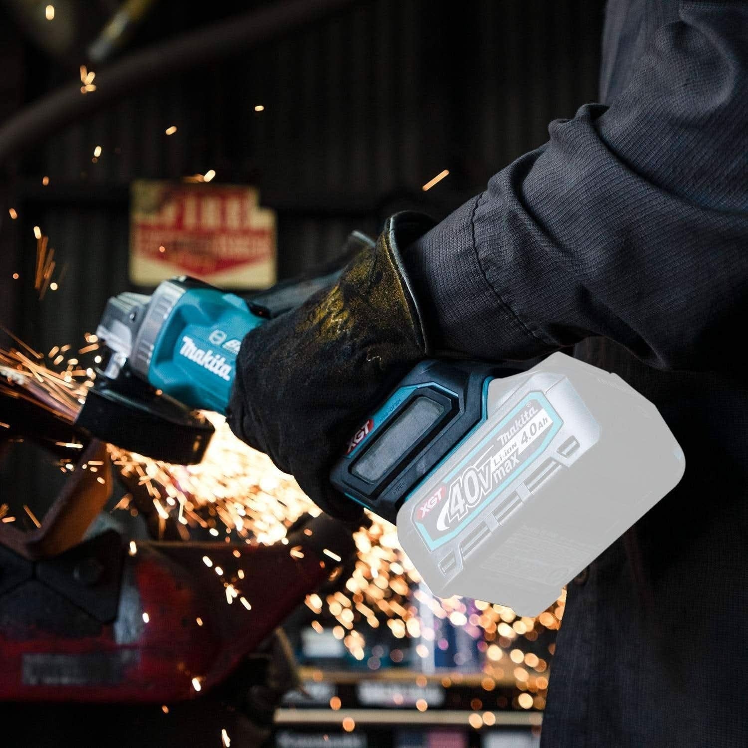 Makita GAG01Z 40V max XGT Brushless Cordless 4-1/2"Â / 5" Angle Grinder, with Electric Brake, Tool Only