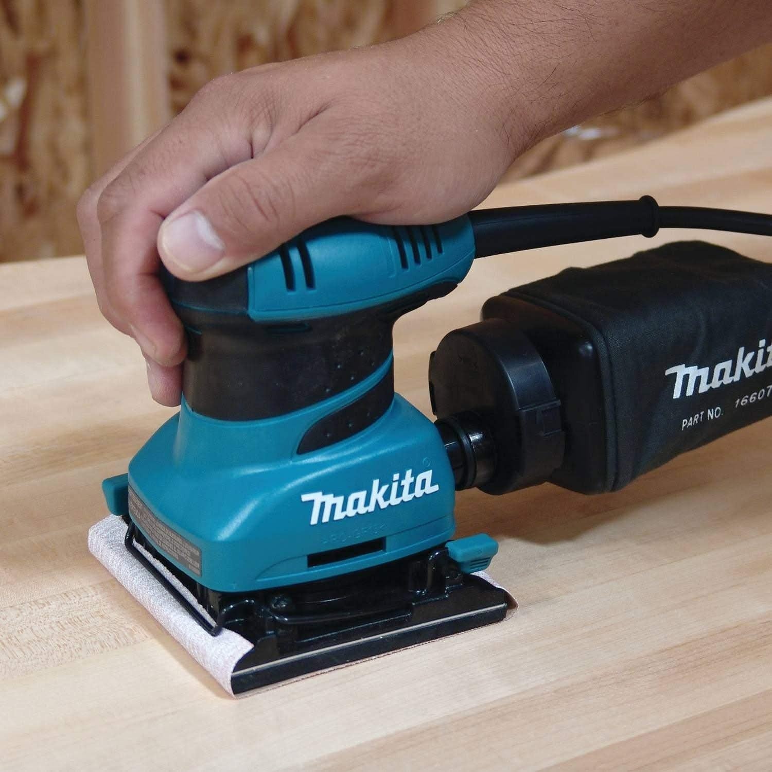 Makita BO4556K Corded 1/4 Sheet Finishing Sander, with Tool Case