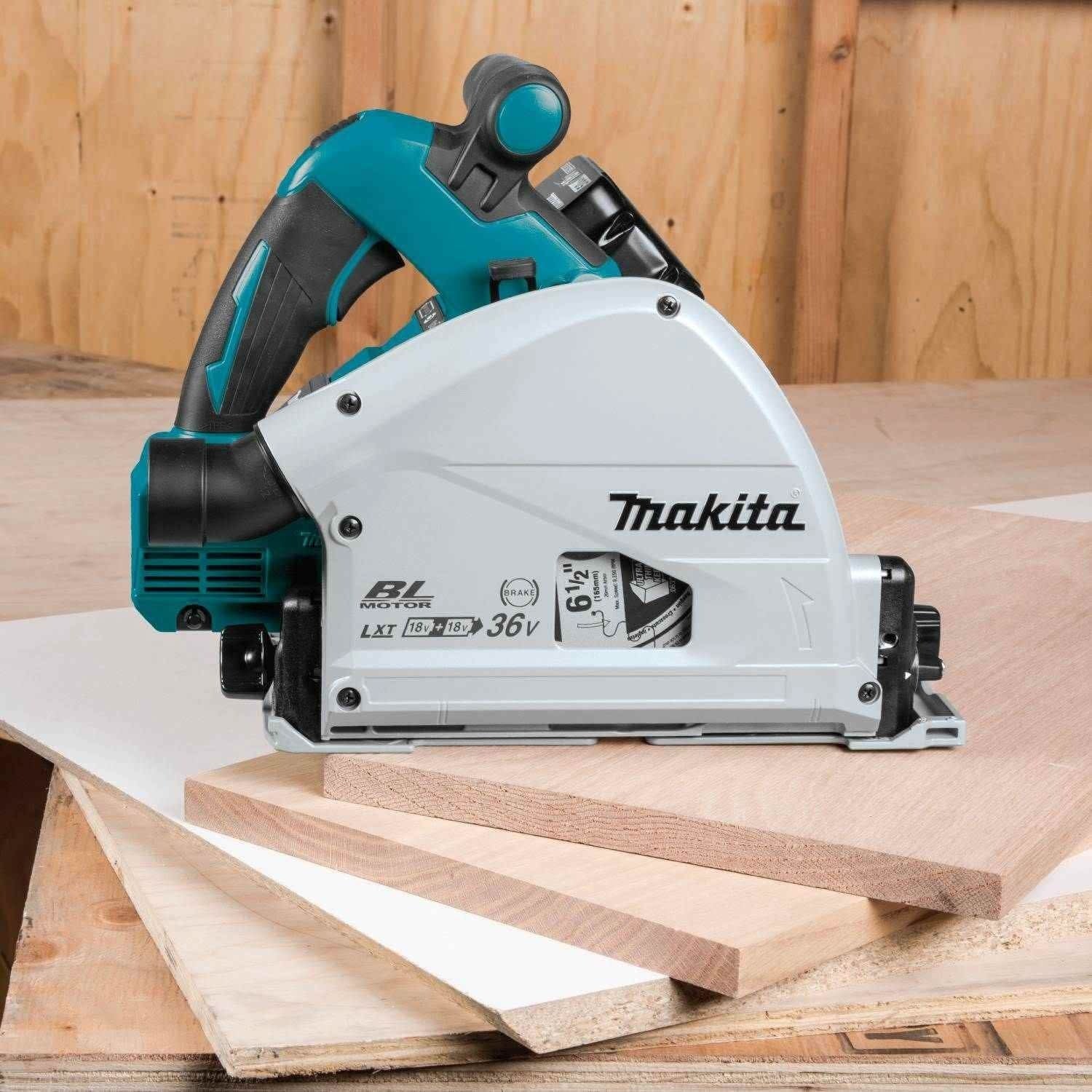 Makita XPS01PTJ Cordless Brushless 36V LXT 6-1/2-Inch Track Saw 5.0Ah Kit