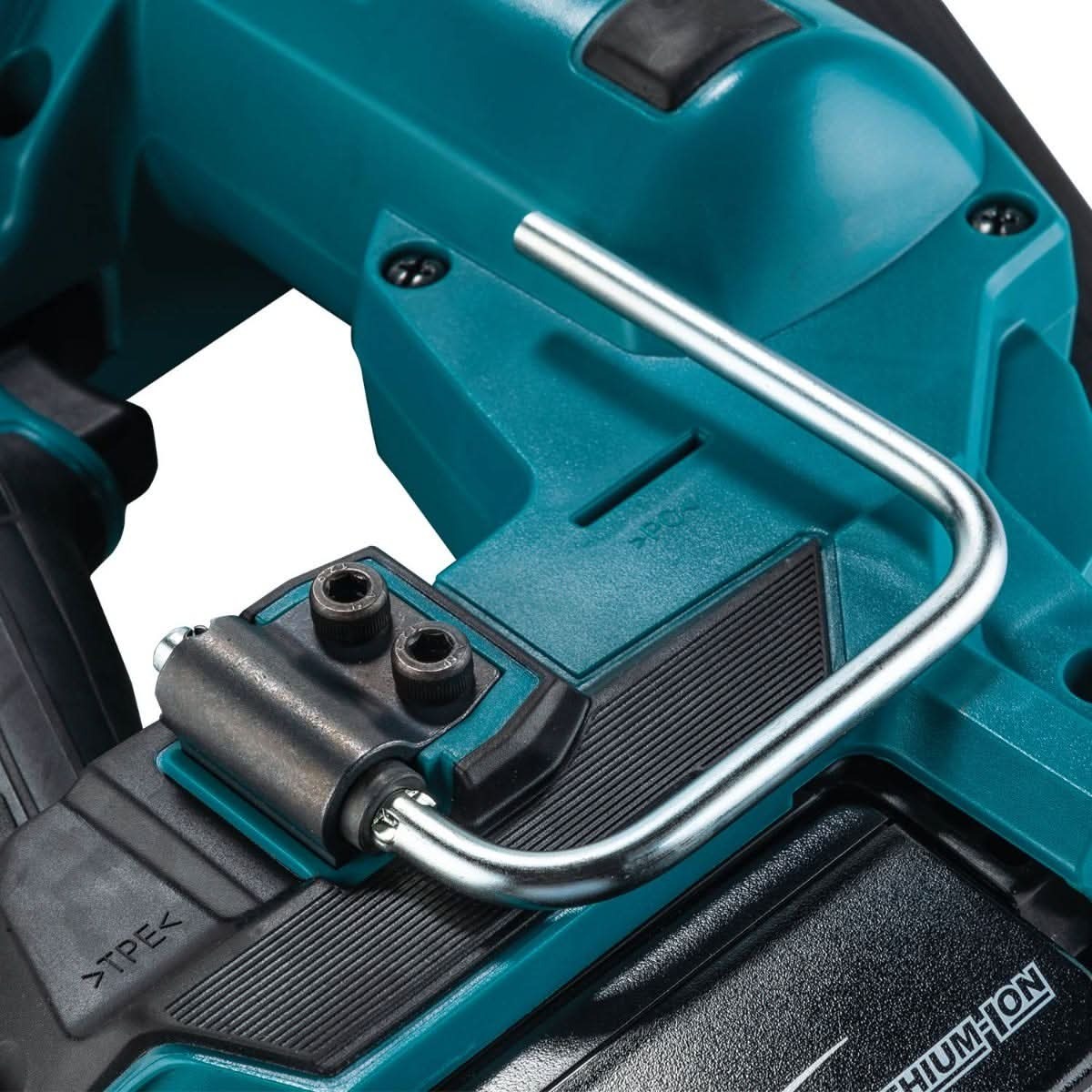 Makita XNB07Z 18V LXT Cordless 30-Degree Clipped Head 3-1/2-in. Framing Nailer w/ (2) 4.0Ah Battery and Charger