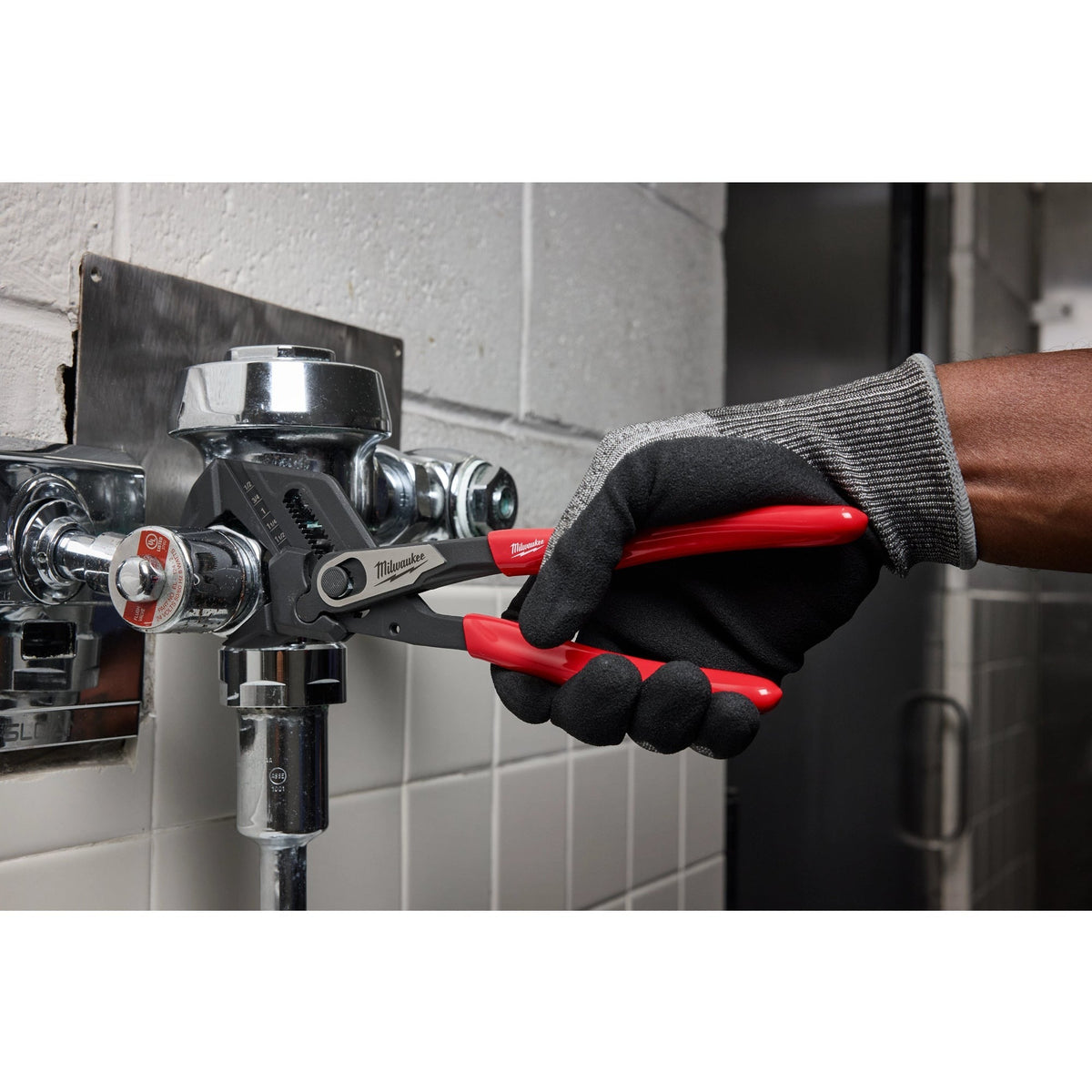 Milwaukee 2-Piece Pliers Wrench Set (48-22-6930)