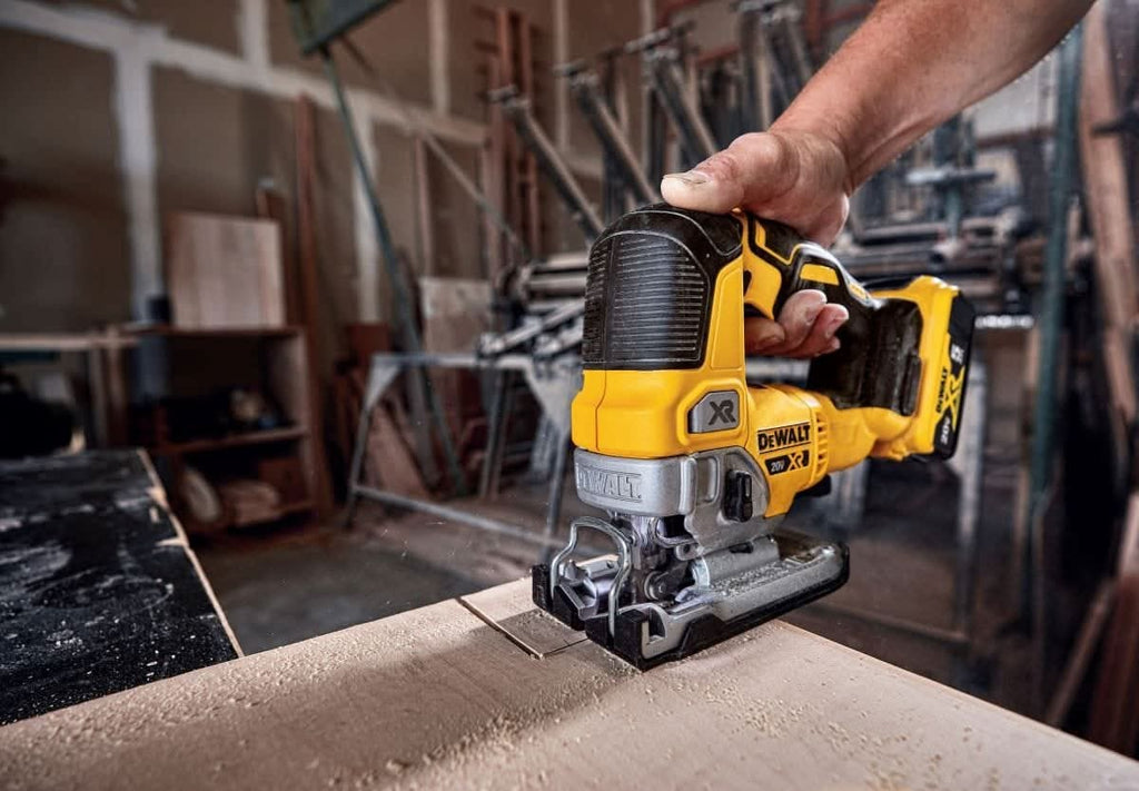 DeWalt DCS334B 20V MAX XR Brushless Cordless Top-Handle Jigsaw POWERSTACK 3.5Ah Kit