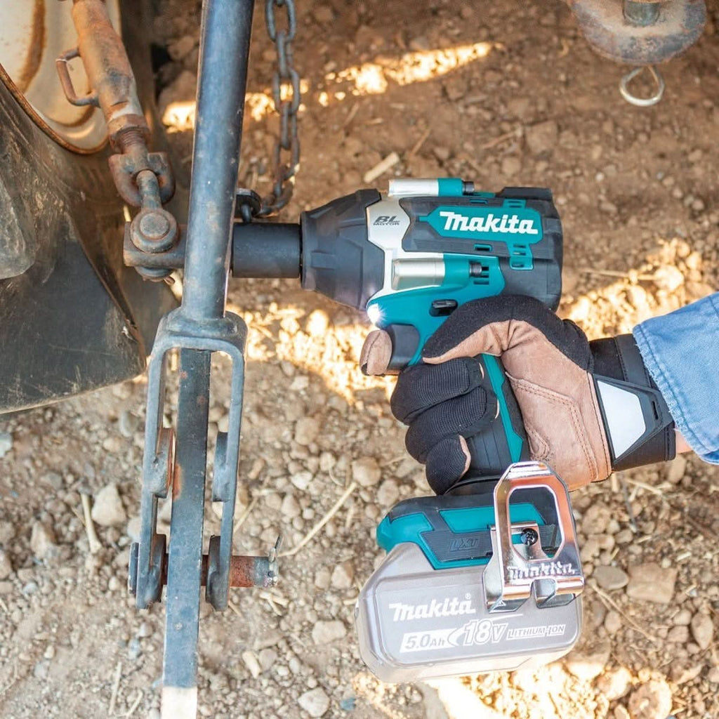 Makita XWT18XVZ 18V LXT Lithium-Ion Brushless Cordless 4-Speed Mid-Torque 1/2" Sq. Drive Utility Impact Wrench w/ Detent Anvil, Tool Only