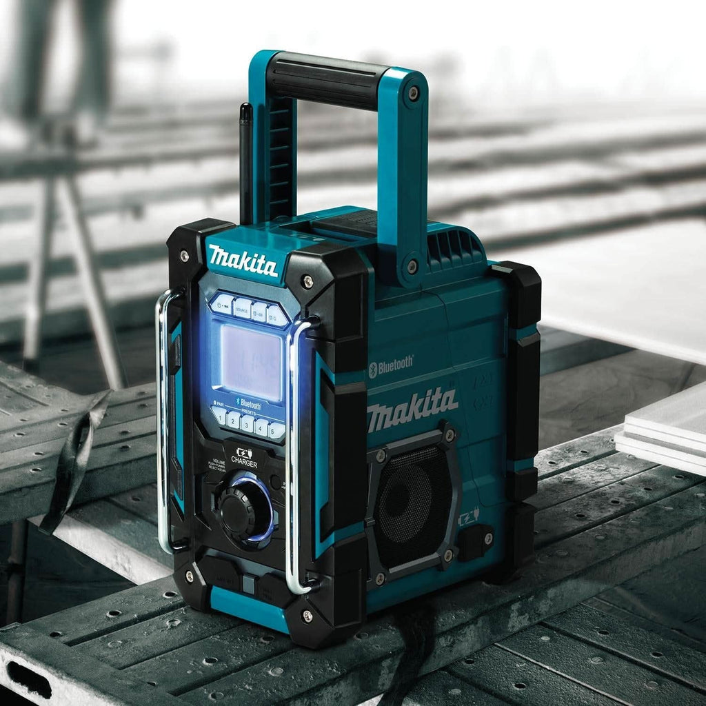Makita XRM10 18V LXT / 12V max CXT Lithium Ion Cordless/Corded Bluetooth Job Site Charger / Radio, Tool Only
