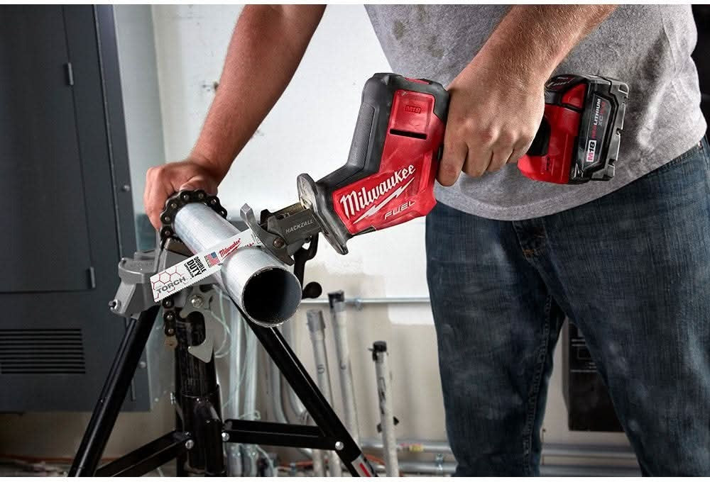 Milwaukee 2719-21 M18 FUEL Hackzall Recip Saw 5Ah Kit + FREE AX Blade