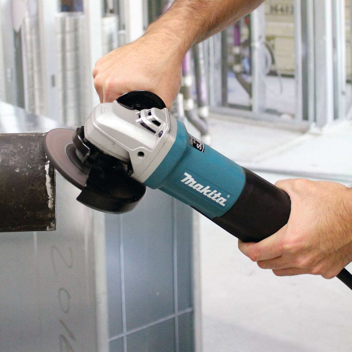 Makita 9565PC Corded 5" SJS High-Power Paddle Switch Angle Grinder