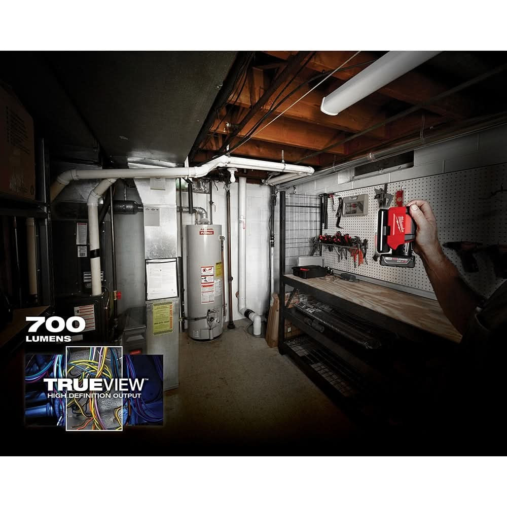 Milwaukee 2367-20 M12 ROVER 700-Lumen Flood Light with USB Charging (PROMO) w/ (1) M12 REDLITHIUM HIGH OUTPUT XC5.0 Battery Pack