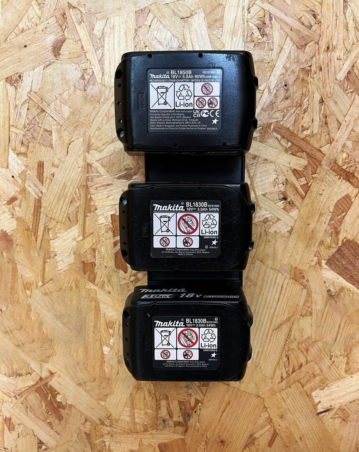 StealthMounts Battery Holder for Dewalt Batteries