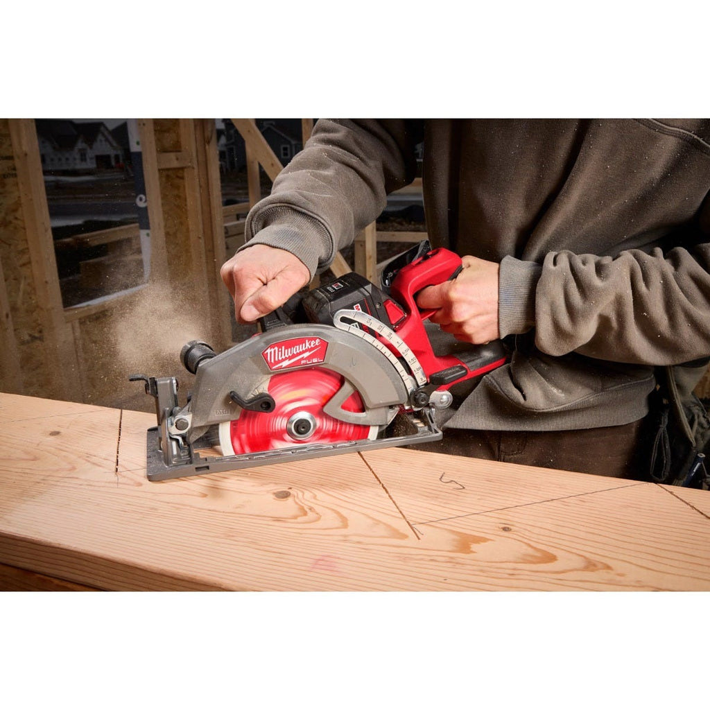 Milwaukee 2930-20 M18 FUEL 7-1/4-in. Rear Handle Circular Saw + M18 REDLITHIUM HIGH OUTPUT XC 6.0Ah Battery 2-Pack
