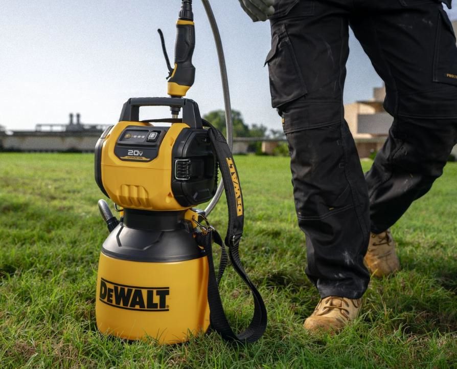 DeWALT 2‐Gallon 20V MAX Compressed Air Sprayer w/ 3.5Ah POWERSTACK Battery & Charger Starter Kit