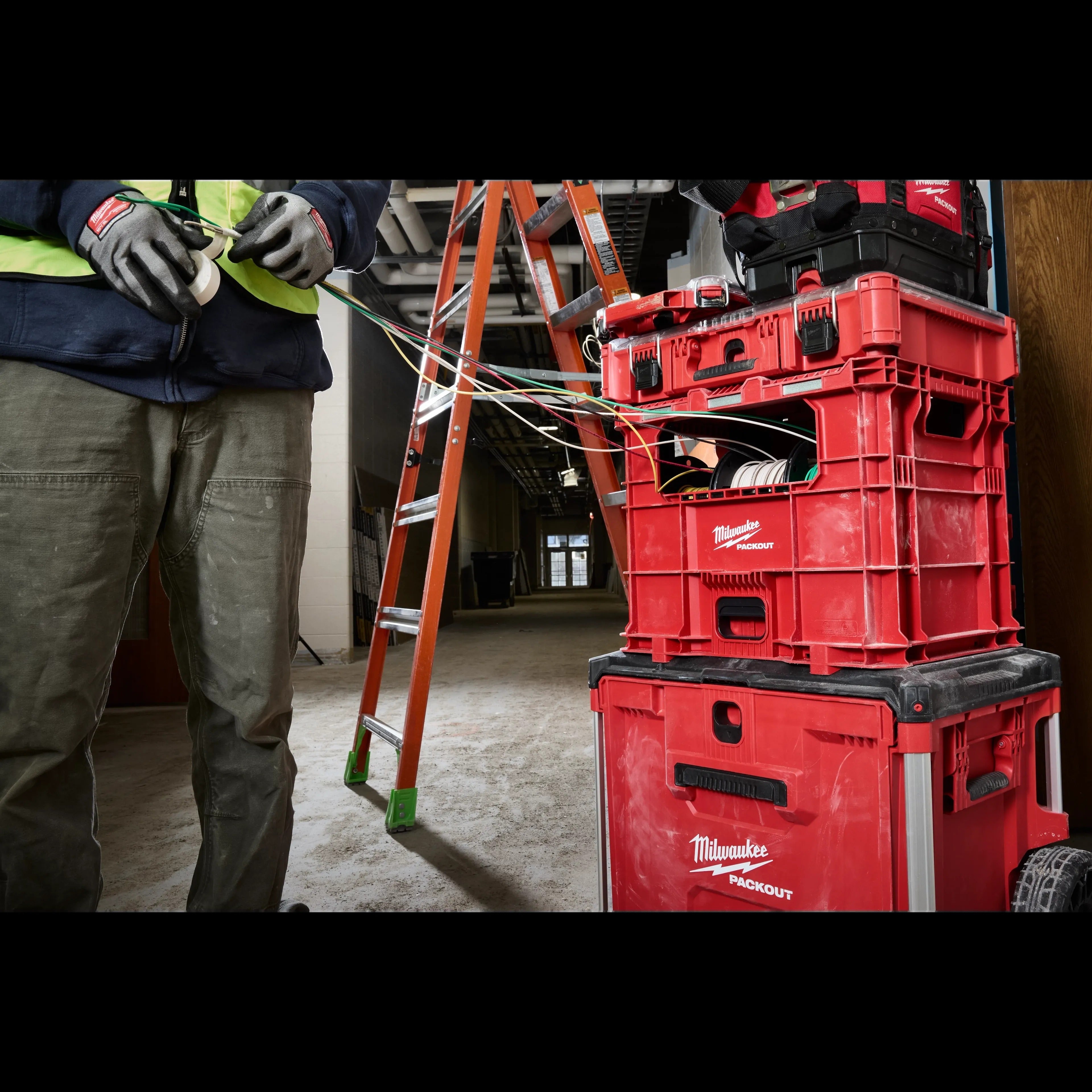 Milwaukee 48-22-8043 PACKOUT Wire Pulling XL Crate