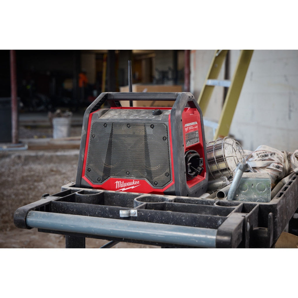 Milwaukee 2956-20 M18 Bluetooth PACKOUT Radio + Charger, Tool Only