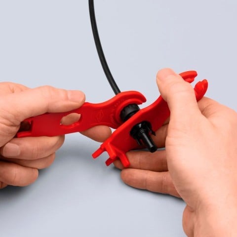 Knipex 2 Pc Assembly Tool Set for MC4 PV Connectors (97 49 66 2 SBA)