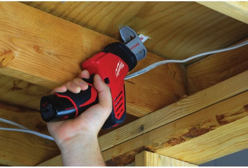Milwaukee 2420-21 M12 HACKZALL Recip Saw 1.5Ah Kit