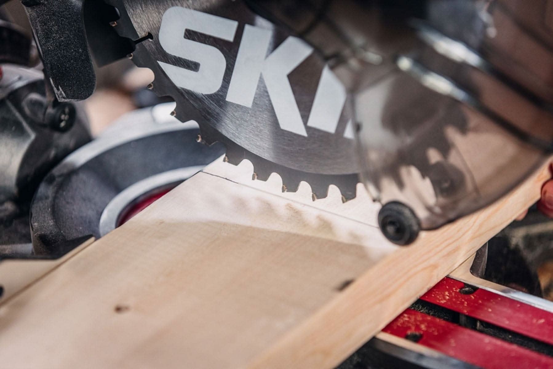 SKIL MS6305-00 Corded 10" Dual Bevel Sliding Miter Saw