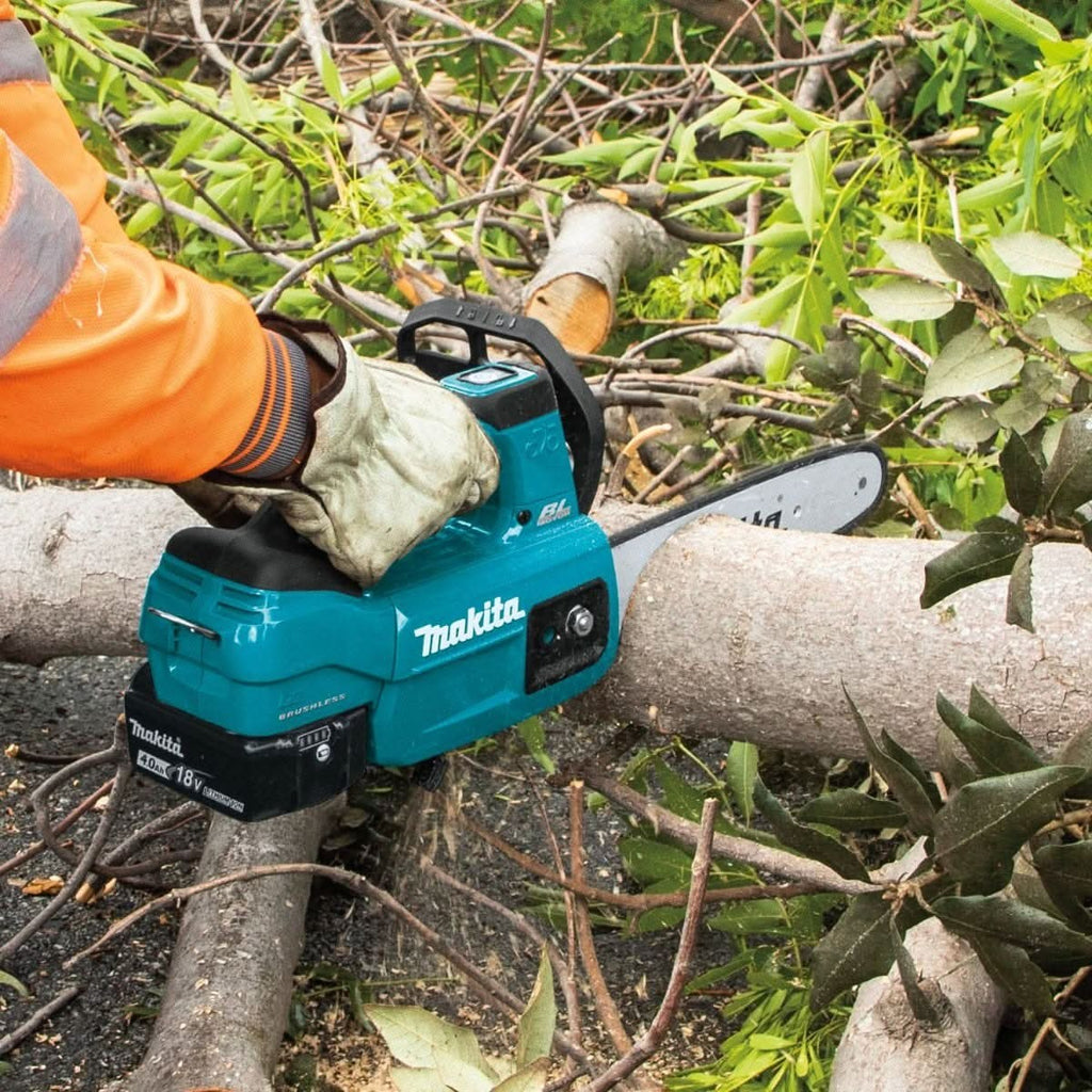 Makita XCU10SM1 18V LXT Lithium-Ion Brushless Cordless 12" Top Handle Chain Saw Kit (4.0 Ah)