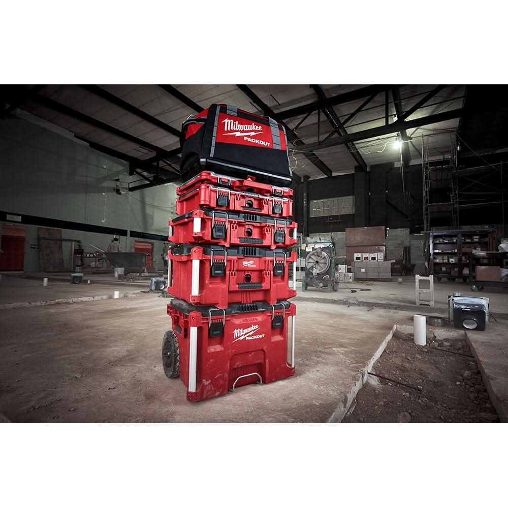 Milwaukee 48-22-8322 20" PACKOUT Tool Bag & 48-22-8395B PACKOUT 18oz Insulated Bottle with Sip Lid