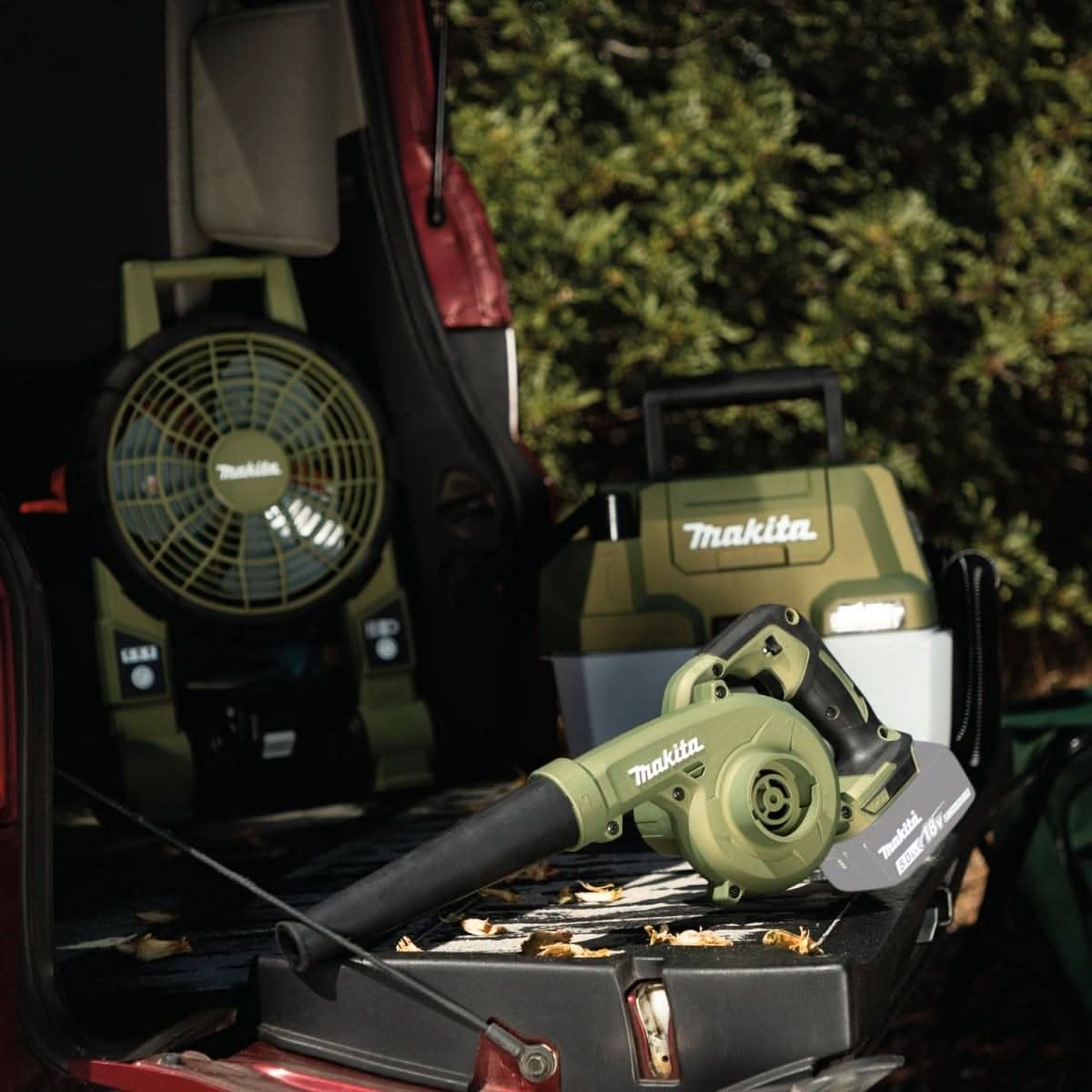 Makita ADBU05Z Outdoor Adventure 18V LXT Blower, Tool Only