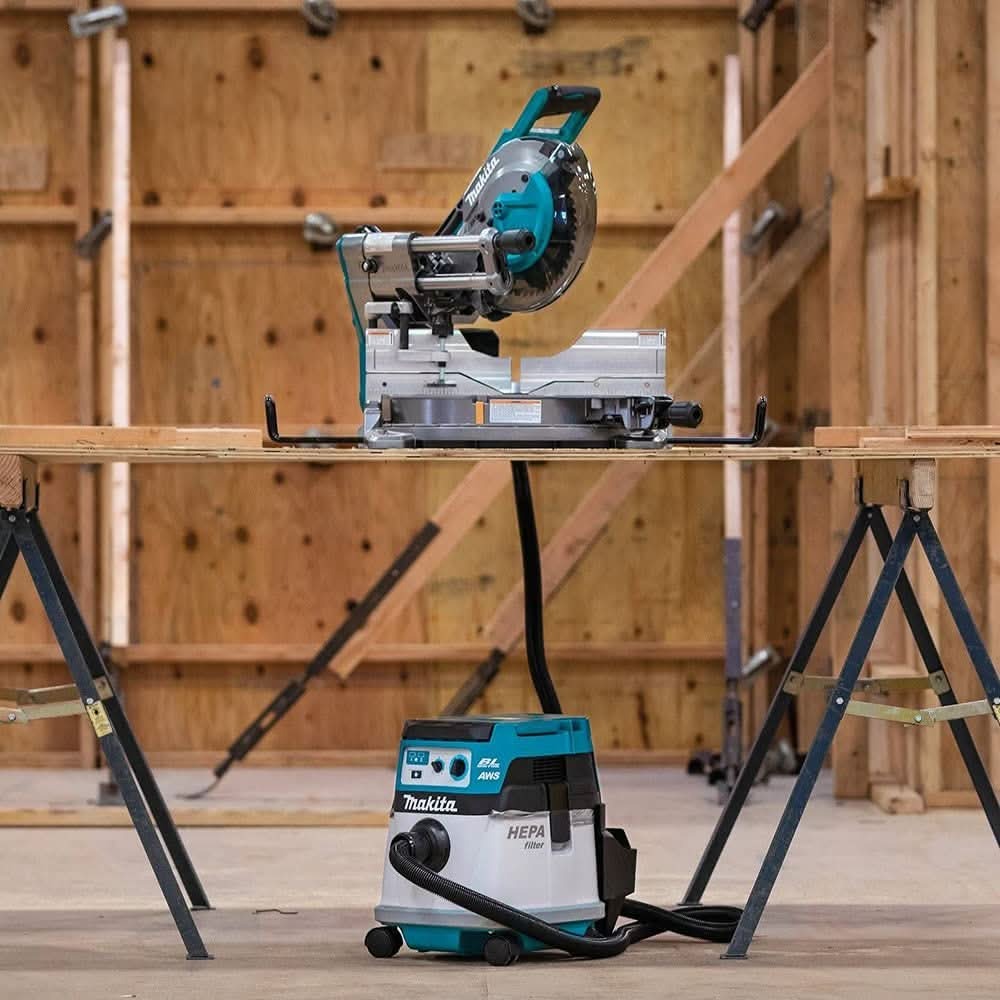 Makita GSL03Z 40V max XGT Brushless Cordless 10" Dual-Bevel Sliding Compound Miter Saw, AWS Capable, Tool Only