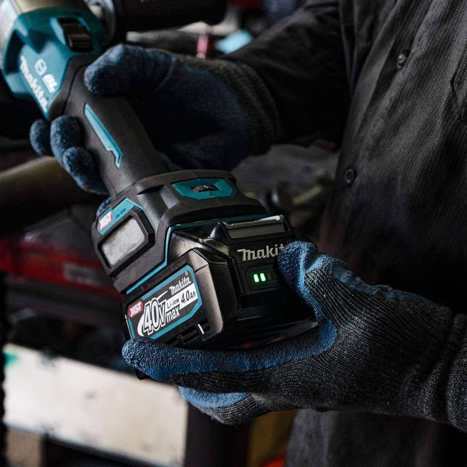 Makita GAG04M1 40V max XGT Brushless Cordless 4-1/2"Â / 5" Angle Grinder Kit, with Electric Brake, AWS Capable (4.0Ah)