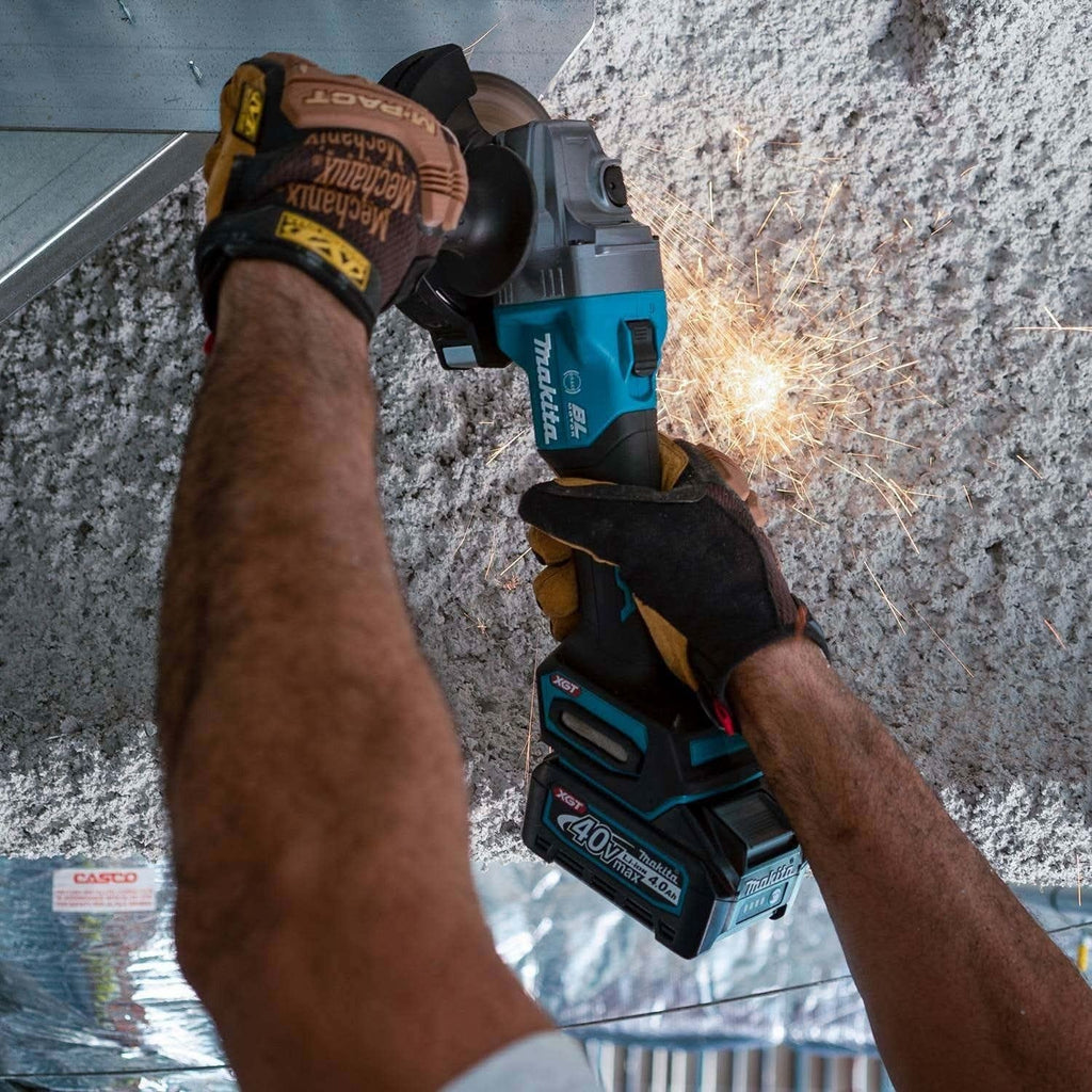 Makita GAG04M1 40V max XGT Brushless Cordless 4-1/2"Â / 5" Angle Grinder Kit, with Electric Brake, AWS Capable (4.0Ah)