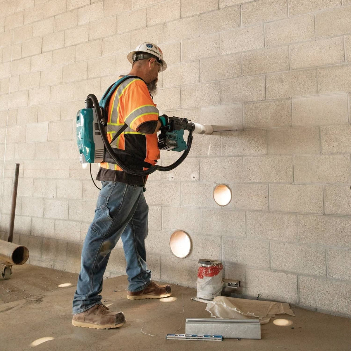 Makita GRH09Z 40V max XGT Brushless Cordless 1-3/16" SDS-PLUS AVT Rotary Hammer, with Interchangeable Chuck, AWS Capable, Tool Only
