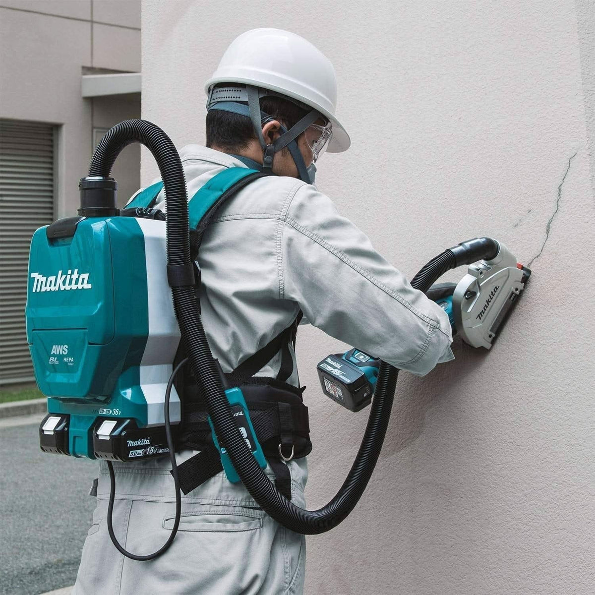 Makita XCV10PTX 36V (18V X2) LXT Brushless 1/2 Gallon HEPA Filter Backpack Dry Dust Extractor Kit, AWS Capable (5.0Ah)