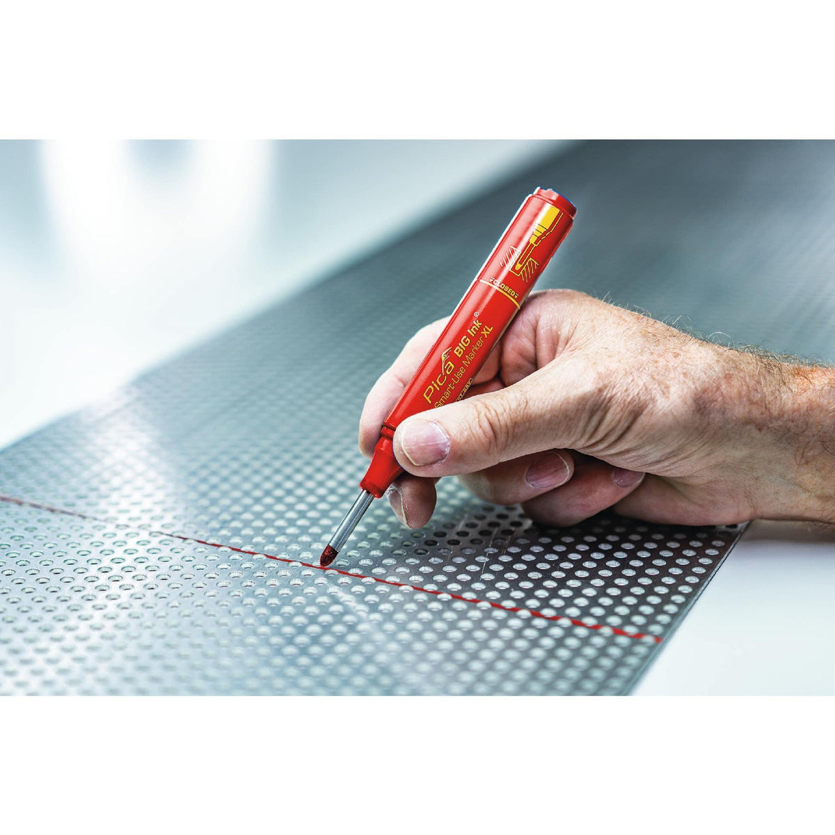 Pica 170/40/SB Red Ink Marker For Deep Hole w/ Quiver Holder, 1-Pack