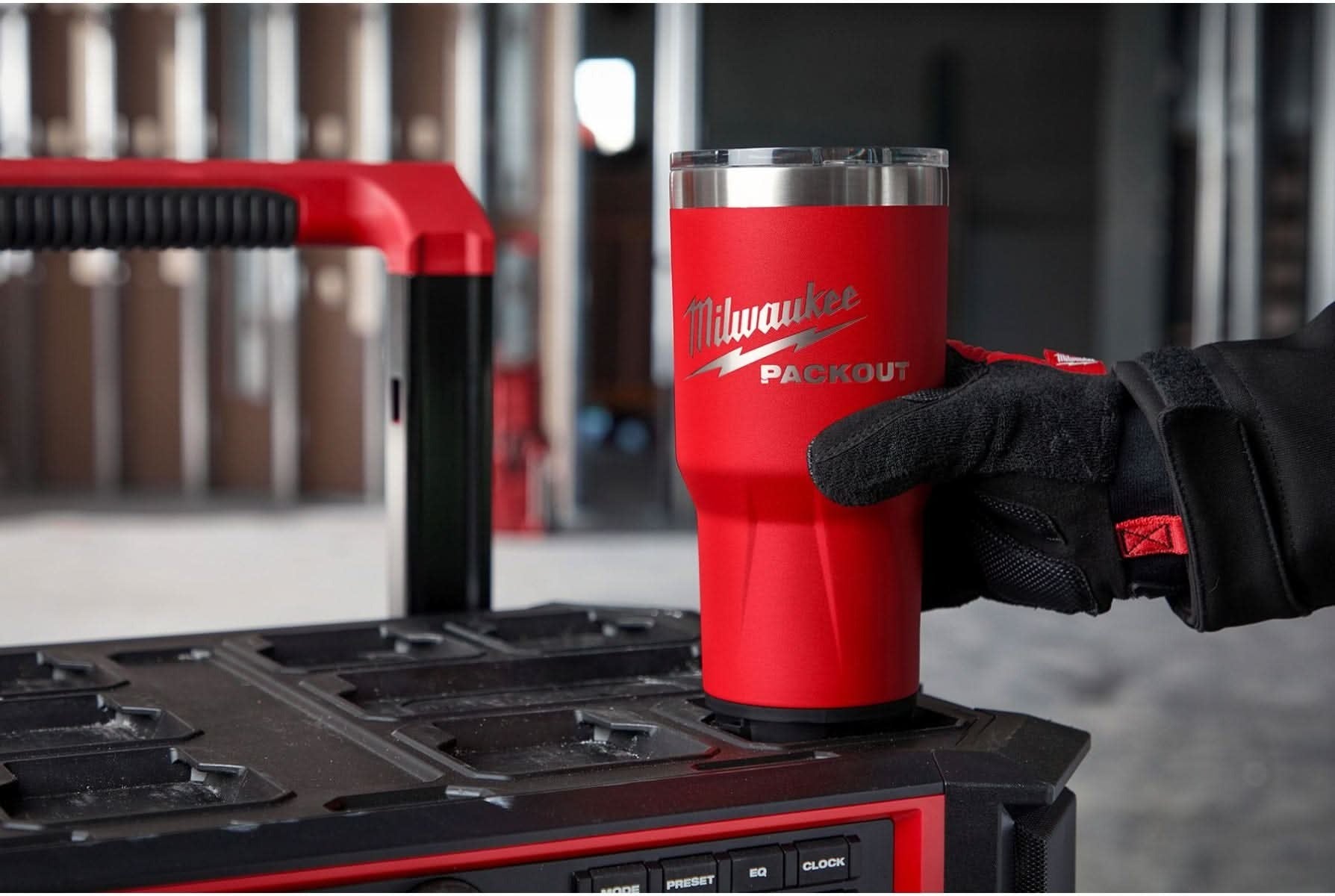 Milwaukee 48-22-8393R PACKOUT 30oz Tumbler
