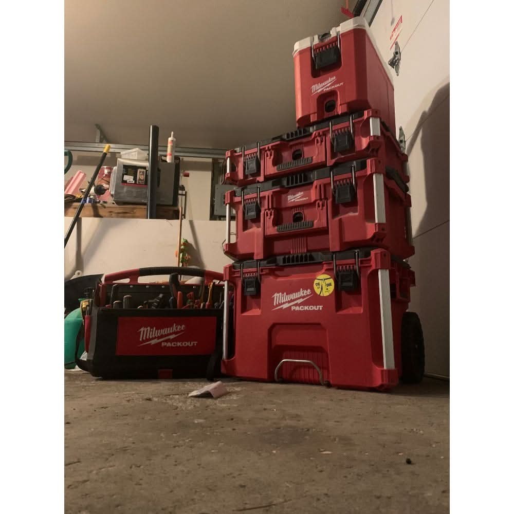 Milwaukee 48-22-8460 PACKOUT 16-Quart Compact Cooler